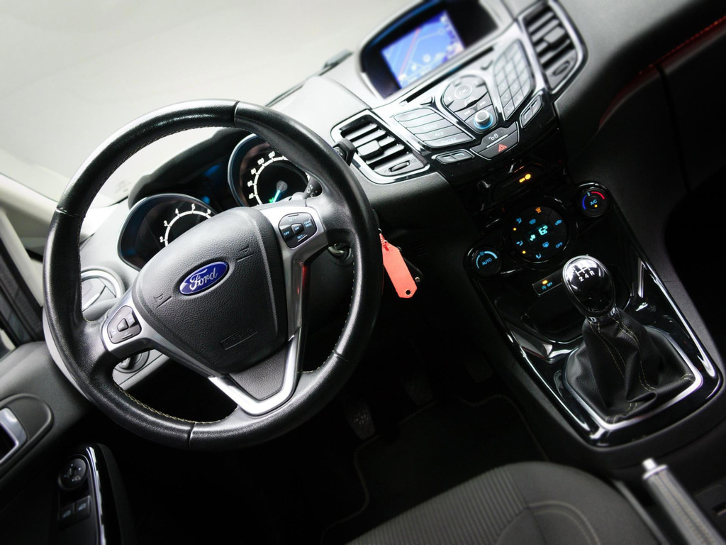 51755402-15.jpg